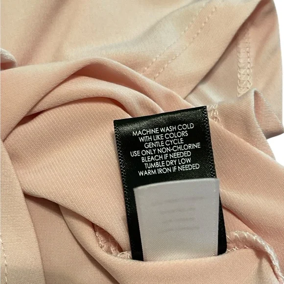 torrid Pink Cold Shoulder Top Size 0 - Picture 13 of 15